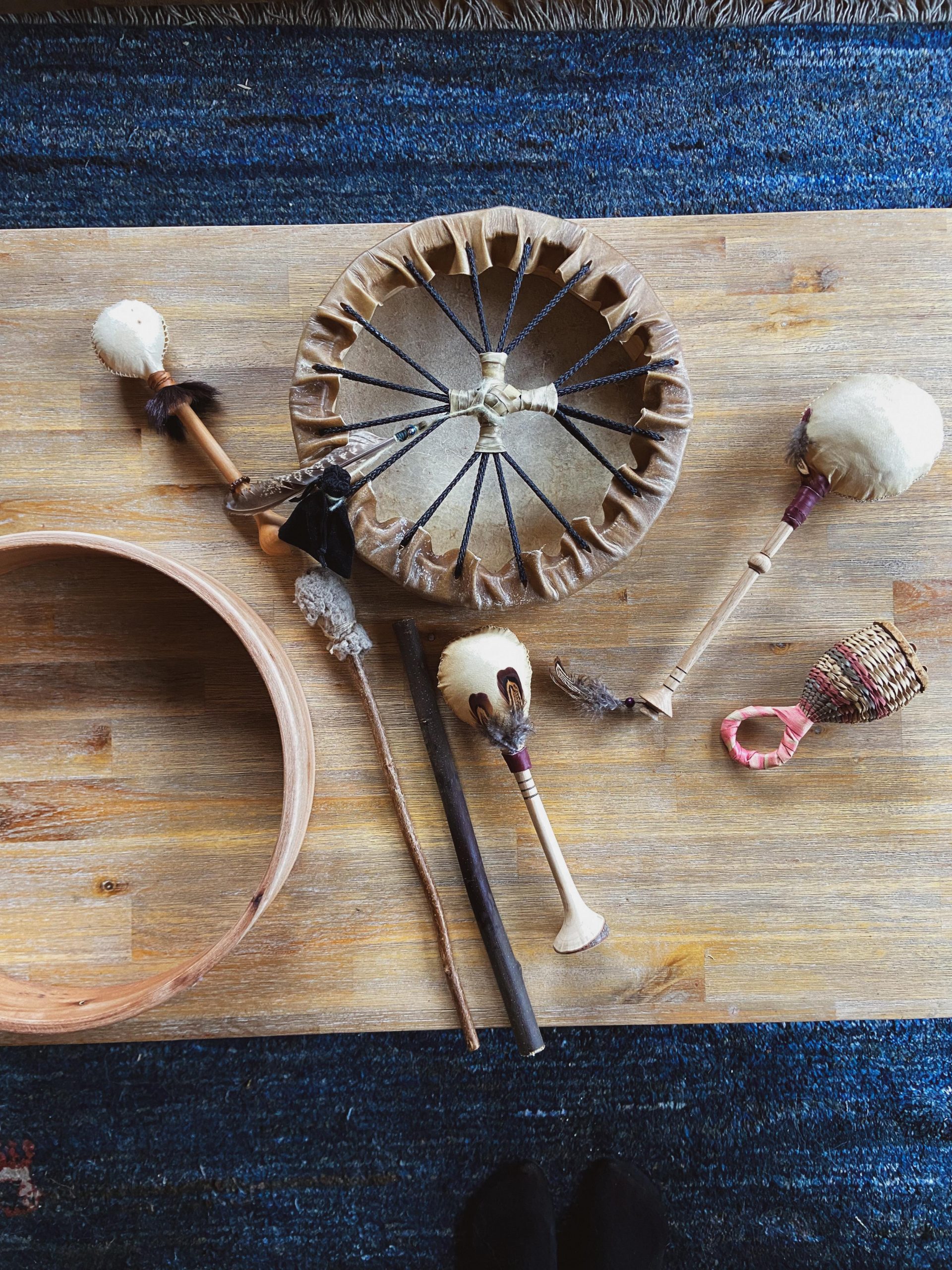 Accessoires divers chamaniques utilisés lors des stages